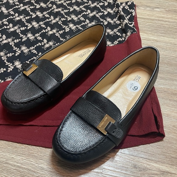 Michael Kors Loafers - Picture 4 of 14